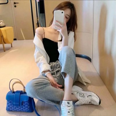 牌坊下的女人
